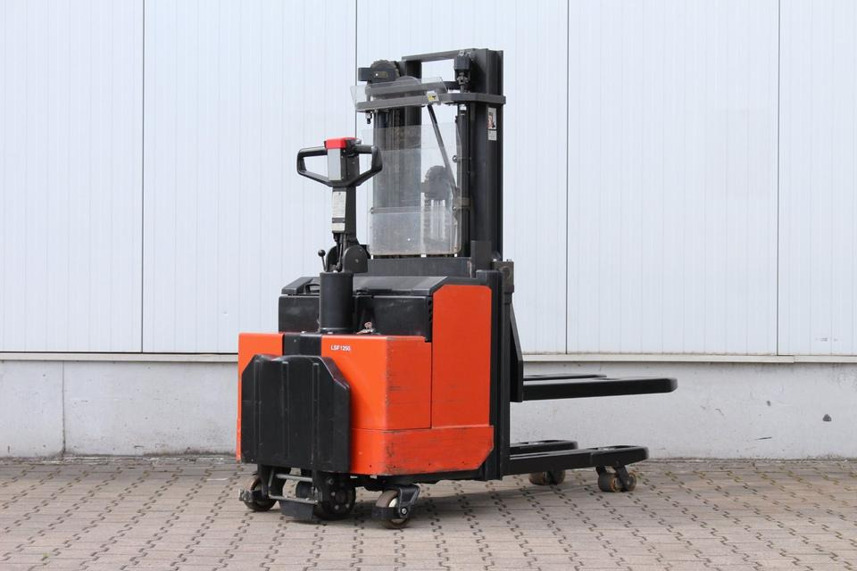 BT LSF1250 Triplex mit Initialhub - Стакер: снимка 3 BT LSF1250 Triplex mit Initialhub - Стакер: снимка 3