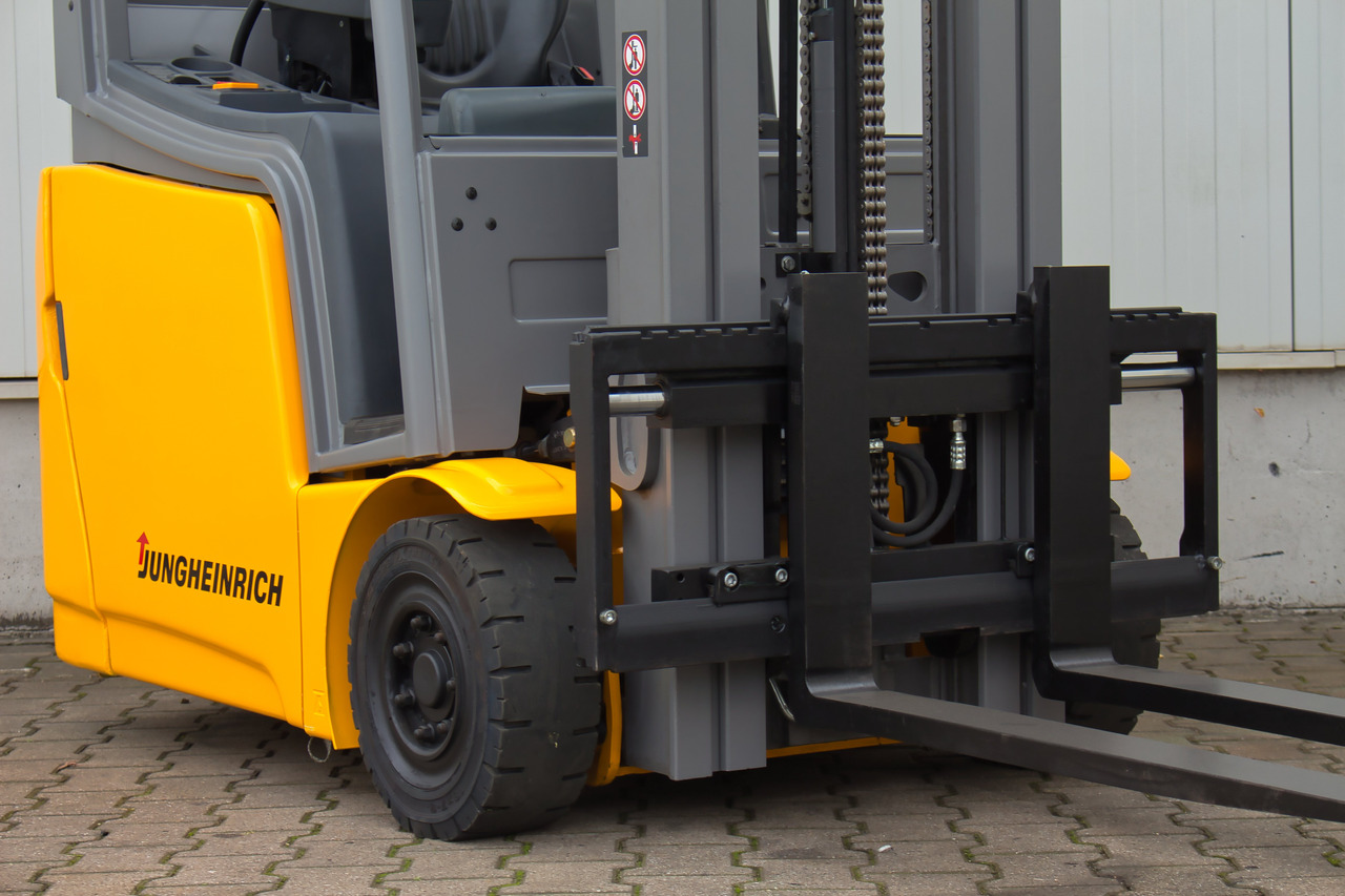 Електрокар JUNGHEINRICH EFG213 - Triplex - 1212h: снимка 11 Електрокар JUNGHEINRICH EFG213 - Triplex - 1212h: снимка 11