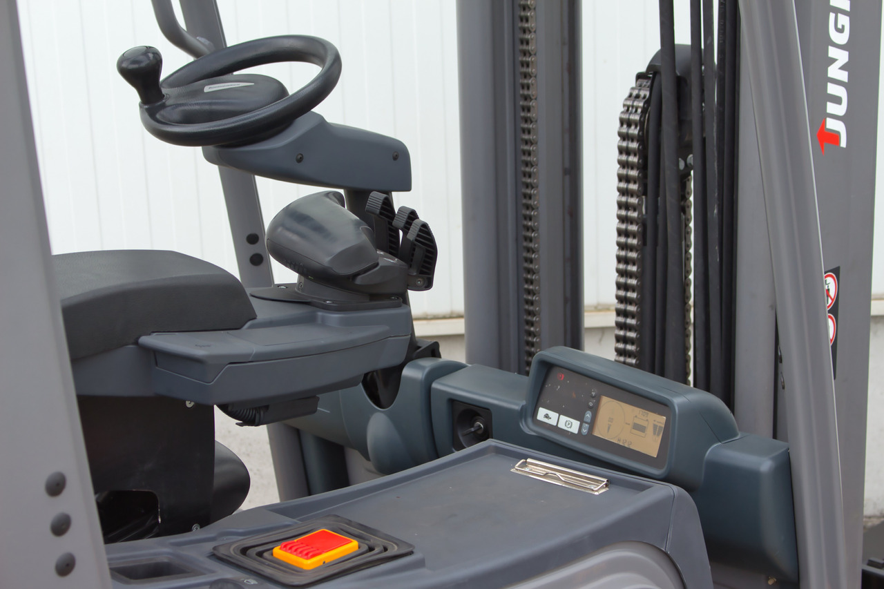 Електрокар JUNGHEINRICH EFG213 - Triplex - 1212h: снимка 19 Електрокар JUNGHEINRICH EFG213 - Triplex - 1212h: снимка 19