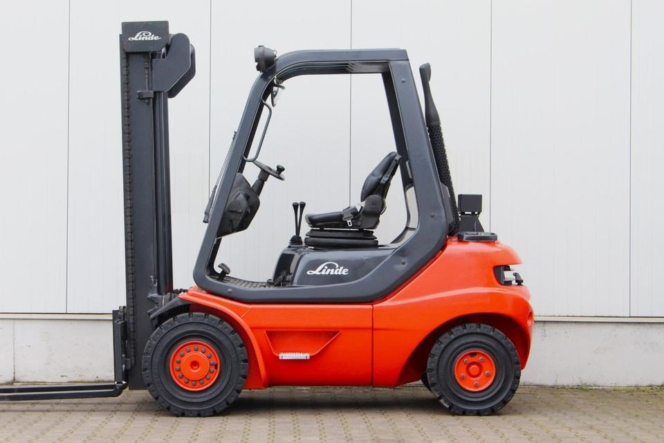 LINDE H20D Diesel TOP Zustand -  UVV NEU - Дизелов мотокар: снимка 2 LINDE H20D Diesel TOP Zustand -  UVV NEU - Дизелов мотокар: снимка 2