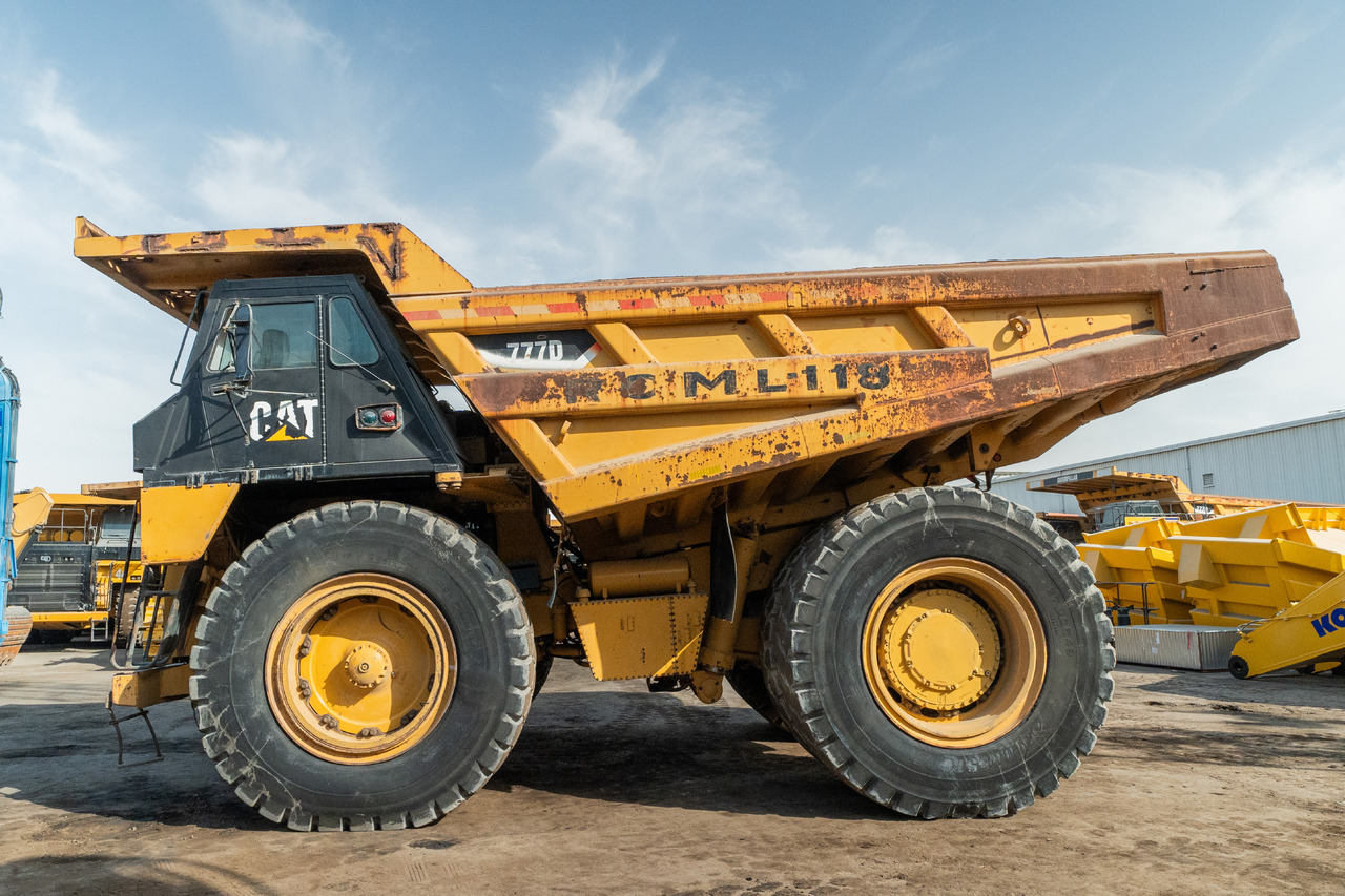 CATERPILLAR 777 D - Кариерен самосвал: снимка 4 CATERPILLAR 777 D - Кариерен самосвал: снимка 4