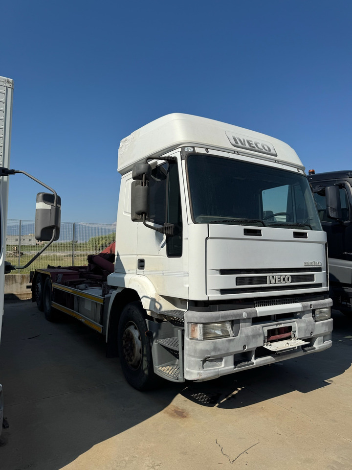 IVECO MAGIRUS 240E42 Gancio Scarrabile - Бордови камион: снимка 2 IVECO MAGIRUS 240E42 Gancio Scarrabile - Бордови камион: снимка 2