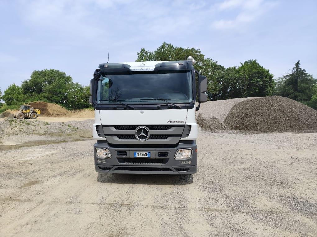 MERCEDES-BENZ ACTROS - Влекач: снимка 2 MERCEDES-BENZ ACTROS - Влекач: снимка 2