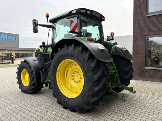 John Deere 6r215 - Трактор: снимка 3 John Deere 6r215 - Трактор: снимка 3