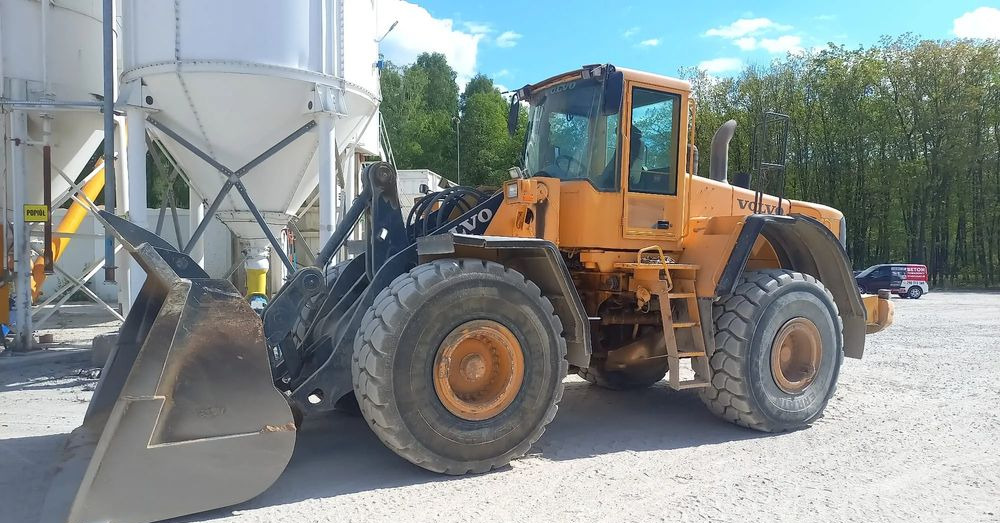 Volvo L150E - Колесен товарач: снимка 2 Volvo L150E - Колесен товарач: снимка 2