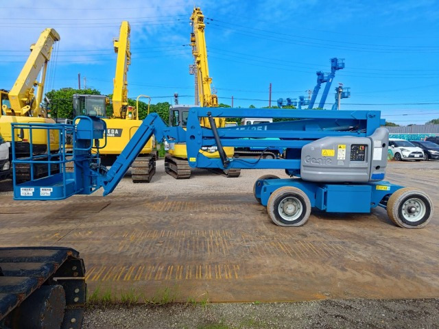 GENIE Z-45/25JRT - Артикулираща платформа: снимка 2 GENIE Z-45/25JRT - Артикулираща платформа: снимка 2