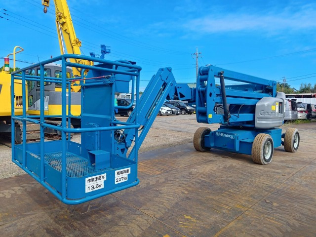GENIE Z-45/25JRT - Артикулираща платформа: снимка 1 GENIE Z-45/25JRT - Артикулираща платформа: снимка 1