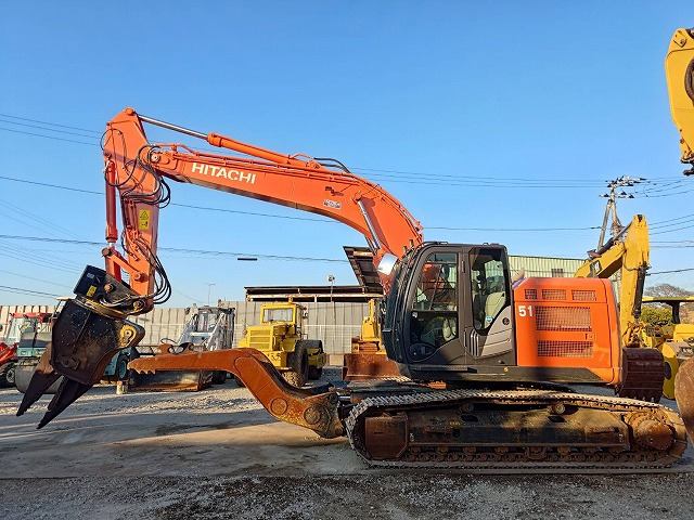 HITACHI ZX225USRLCMH-5B - Верижен багер: снимка 2 HITACHI ZX225USRLCMH-5B - Верижен багер: снимка 2