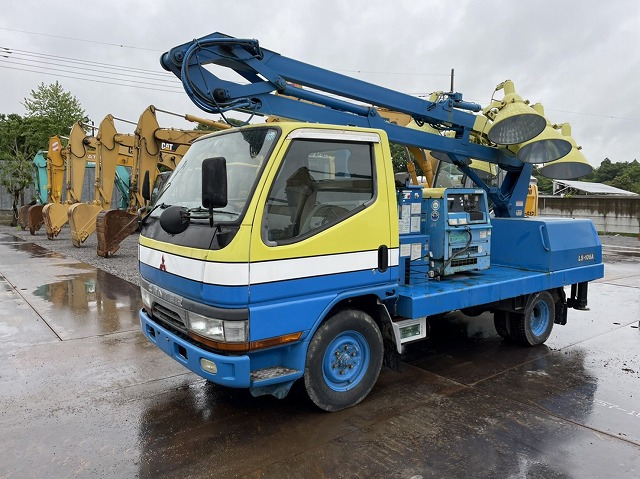 TADANO LS-106A - Осветителна кула, Камион: снимка 1 TADANO LS-106A - Осветителна кула, Камион: снимка 1