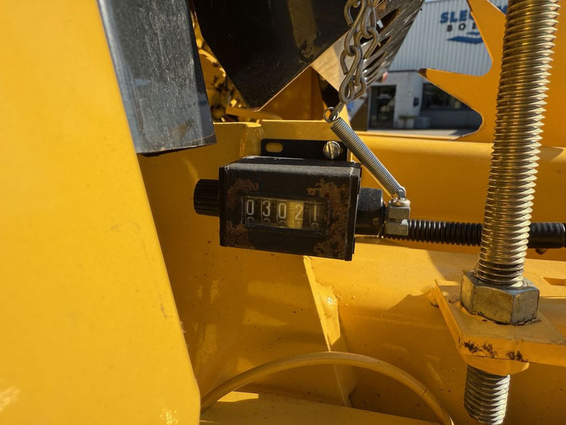 Сламопреса за квадратни бали New Holland BC5060 Mini Balenpers: снимка 17 Сламопреса за квадратни бали New Holland BC5060 Mini Balenpers: снимка 17