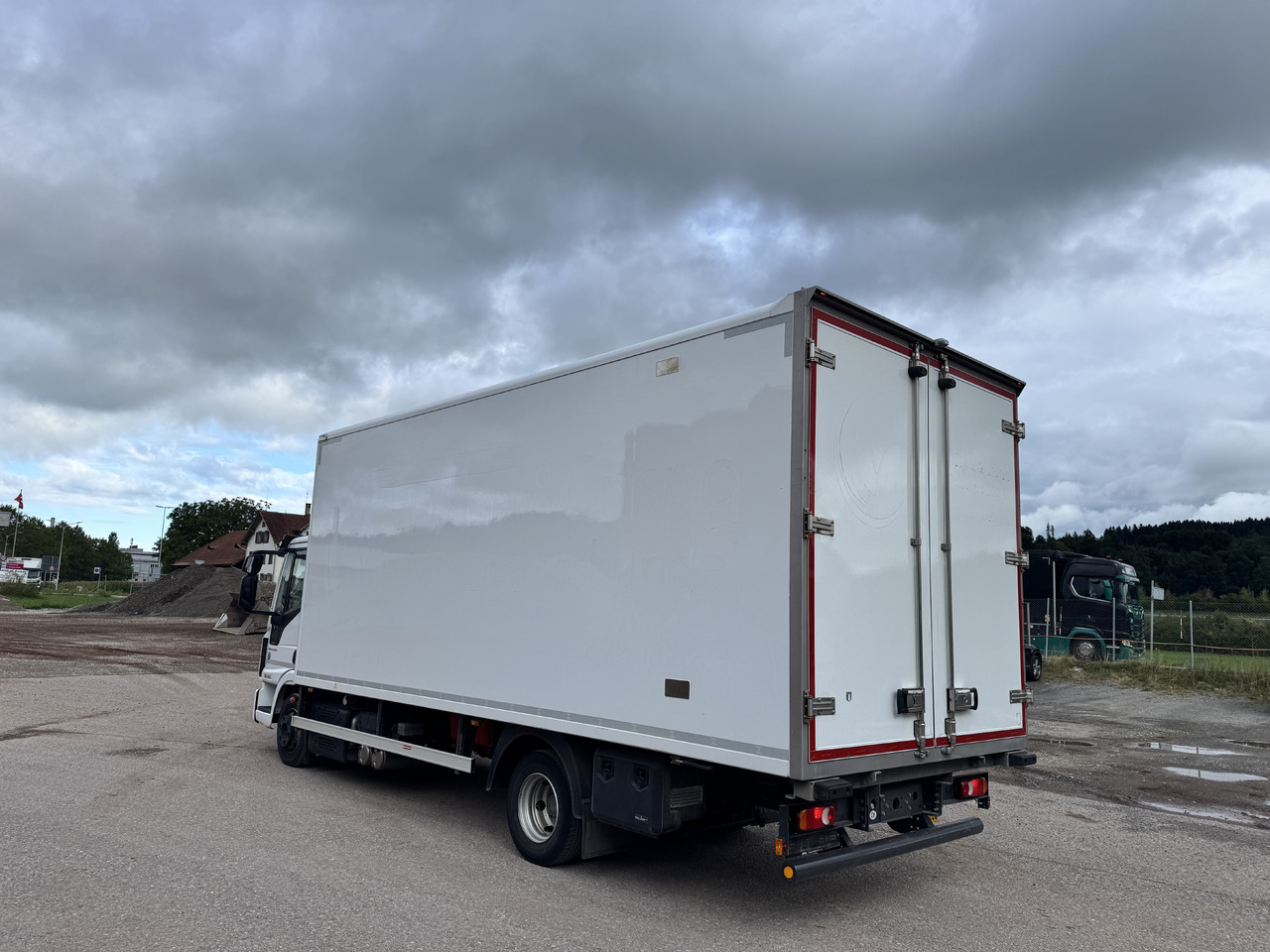 IVECO 80E190 Eurocargo Kühlkoffer (Partikelfilter defekt) - Рефрижератор камион: снимка 3 IVECO 80E190 Eurocargo Kühlkoffer (Partikelfilter defekt) - Рефрижератор камион: снимка 3