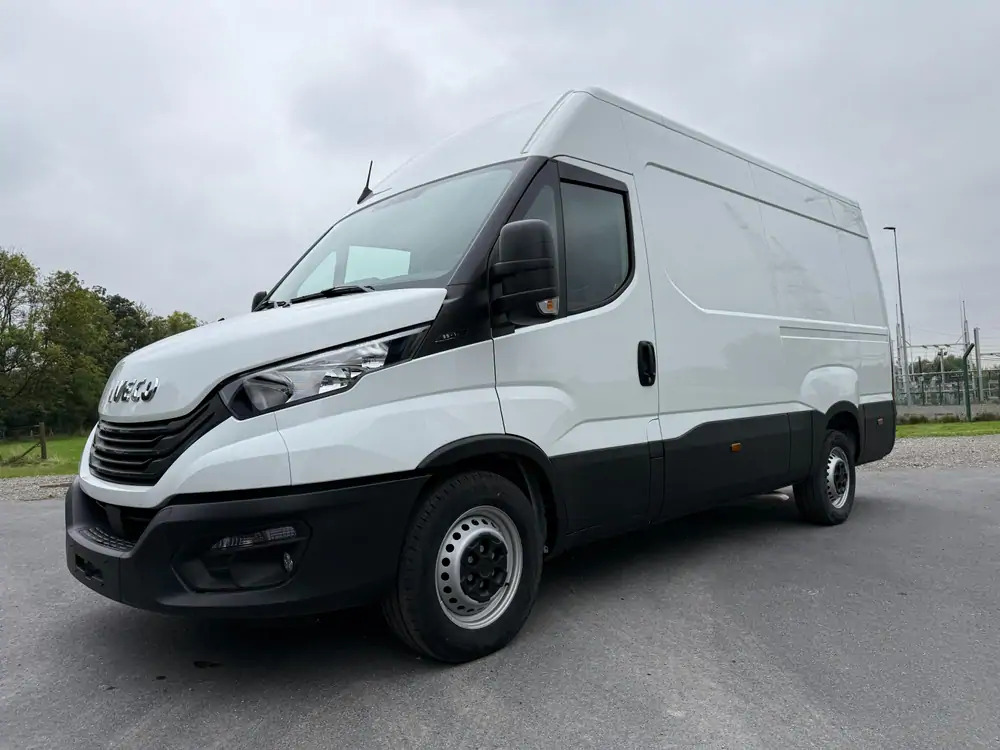Iveco Daily 35-140 *L3H2*DISPO DE STOCK*Airco*Cruise control - Товарен бус: снимка 1 Iveco Daily 35-140 *L3H2*DISPO DE STOCK*Airco*Cruise control - Товарен бус: снимка 1