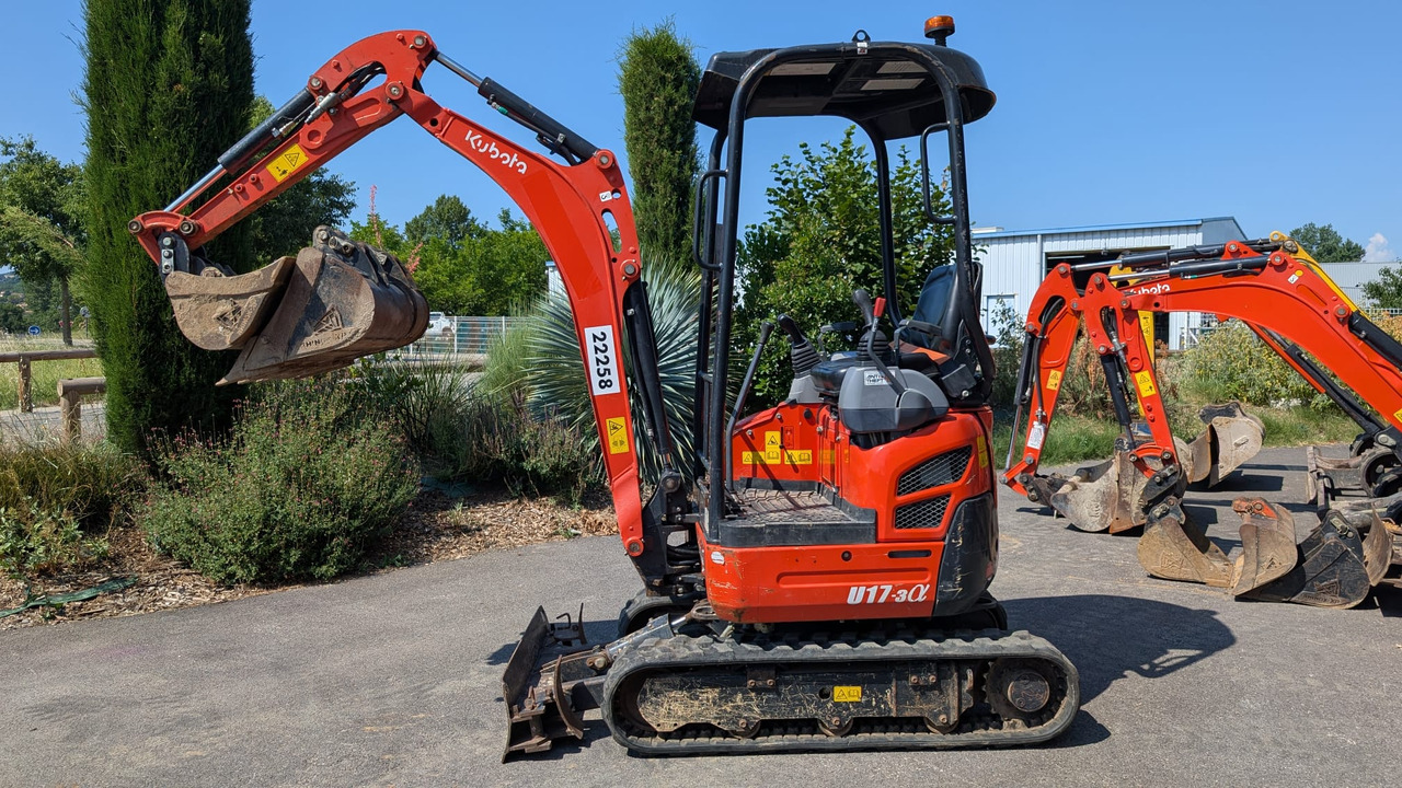 KUBOTA - Мини багер: снимка 1 KUBOTA - Мини багер: снимка 1
