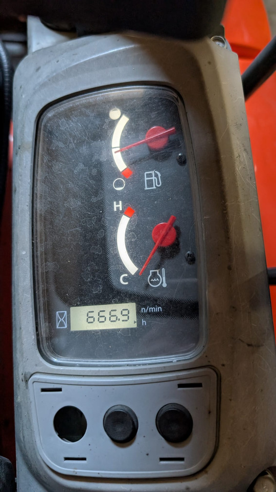 Строителна техника KUBOTA: снимка 6