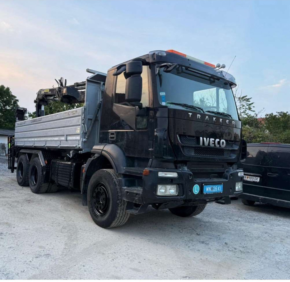 IVECO Trakker/ KPEC1/2A4 - Камион с кран: снимка 3 IVECO Trakker/ KPEC1/2A4 - Камион с кран: снимка 3