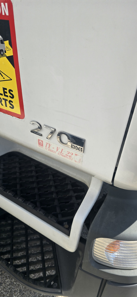 RENAULT - Рефрижератор камион: снимка 4 RENAULT - Рефрижератор камион: снимка 4