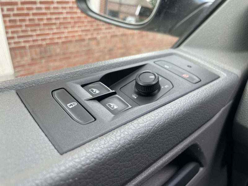 Малък ван Volkswagen Transporter T6.1 2.0 TDI 150pk L2 Lease €334p/m, Airco, Navi, PDC, Bott inrichting, Trekhaak, Volledig onderhoudshistorie aanwezig: снимка 15