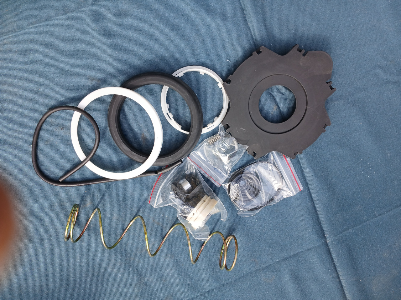Repkit clutchservo DT 394102 for MAN  - Усилвател за съединител: снимка 1 Repkit clutchservo DT 394102 for MAN  - Усилвател за съединител: снимка 1