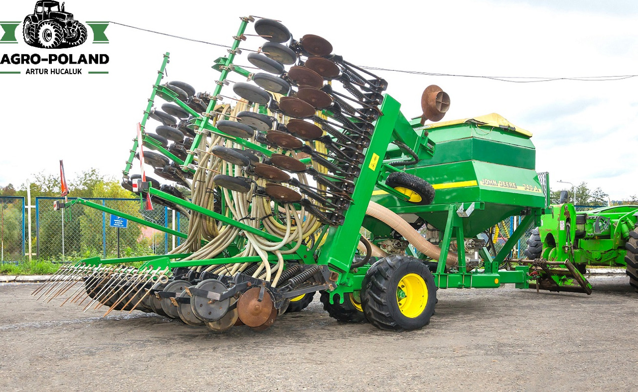 JOHN DEERE 740A - 2008 ROK - 6 M - Сеялка: снимка 4 JOHN DEERE 740A - 2008 ROK - 6 M - Сеялка: снимка 4