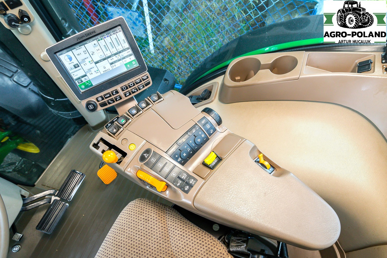 JOHN DEERE 8295 R - 5105 h - POWERSHIFT - AUTOTRAC - 2016 ROK - ORYGINALNE OPONY - Трактор: снимка 3 JOHN DEERE 8295 R - 5105 h - POWERSHIFT - AUTOTRAC - 2016 ROK - ORYGINALNE OPONY - Трактор: снимка 3