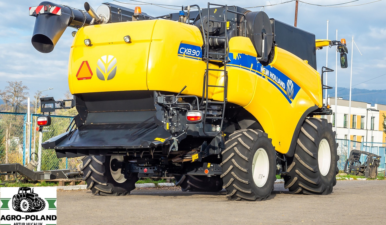 NEW HOLLAND CX 8.90 - 1230/1583 h + GPS-AUTOPILOT + VARIO 7,62 M - 2018 ROK - Зърнокомбайн: снимка 5 NEW HOLLAND CX 8.90 - 1230/1583 h + GPS-AUTOPILOT + VARIO 7,62 M - 2018 ROK - Зърнокомбайн: снимка 5