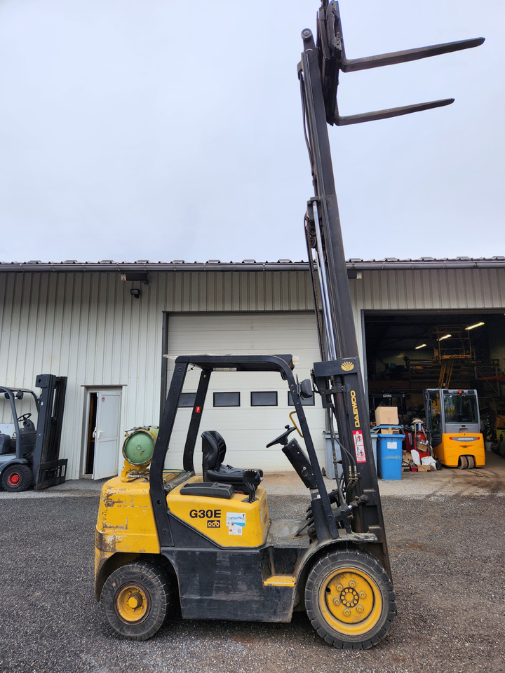 DAEWOO G30E-3 - Газокар: снимка 3 DAEWOO G30E-3 - Газокар: снимка 3