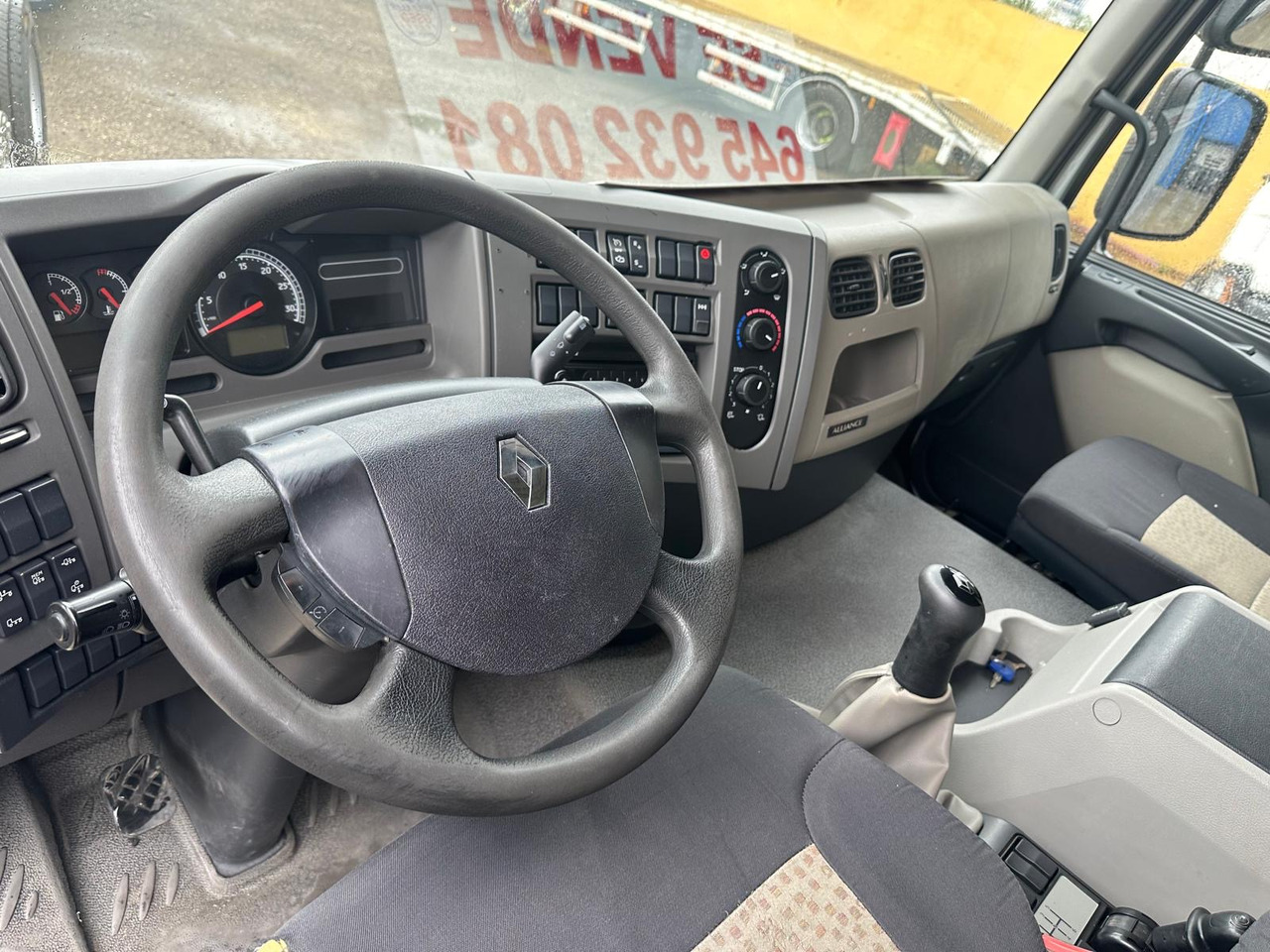 RENAULT PREMIUM 380 - Камион с брезент: снимка 4 RENAULT PREMIUM 380 - Камион с брезент: снимка 4
