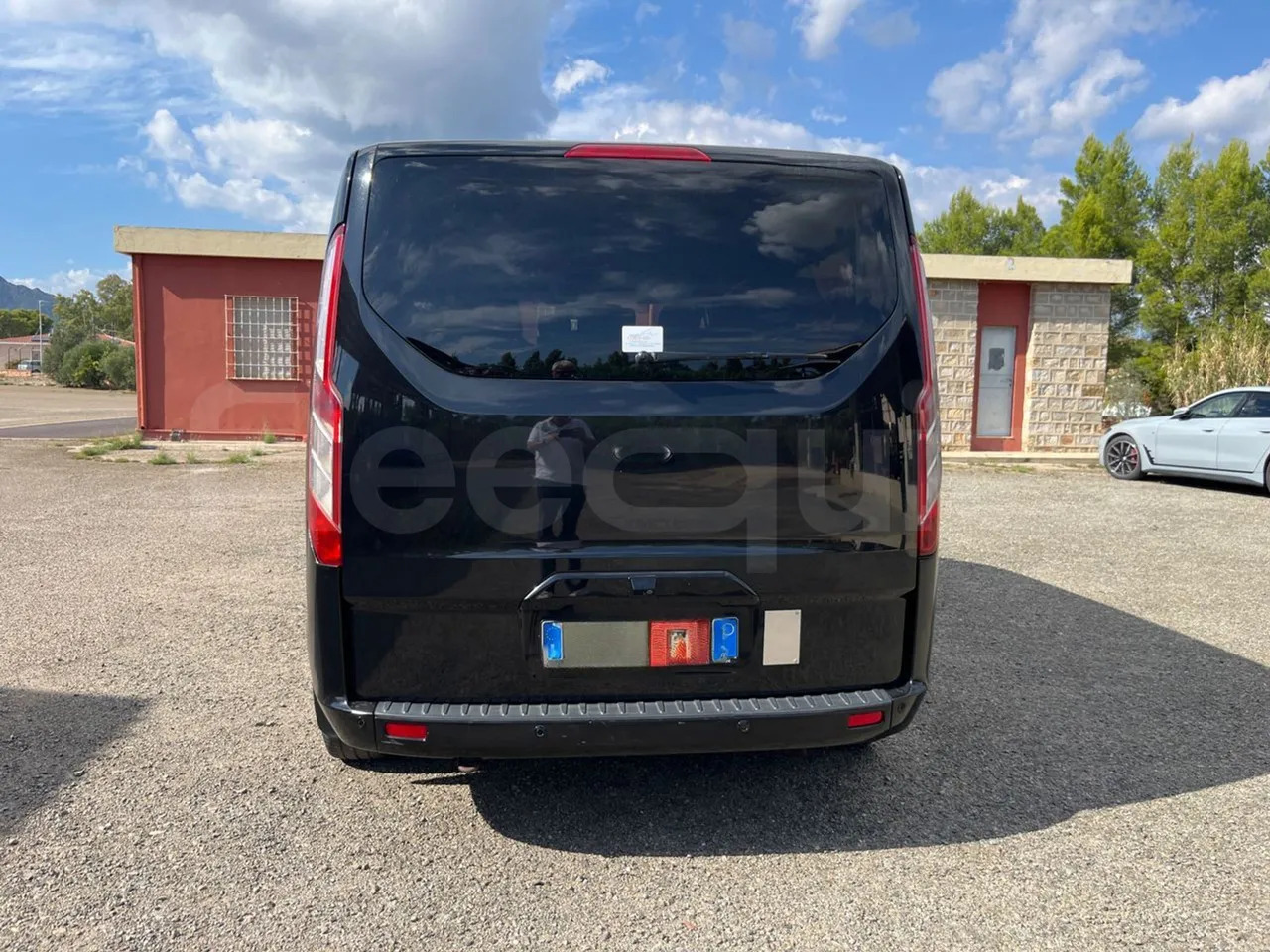 Ford Tourneo Custom - Междуградски автобус: снимка 5 Ford Tourneo Custom - Междуградски автобус: снимка 5