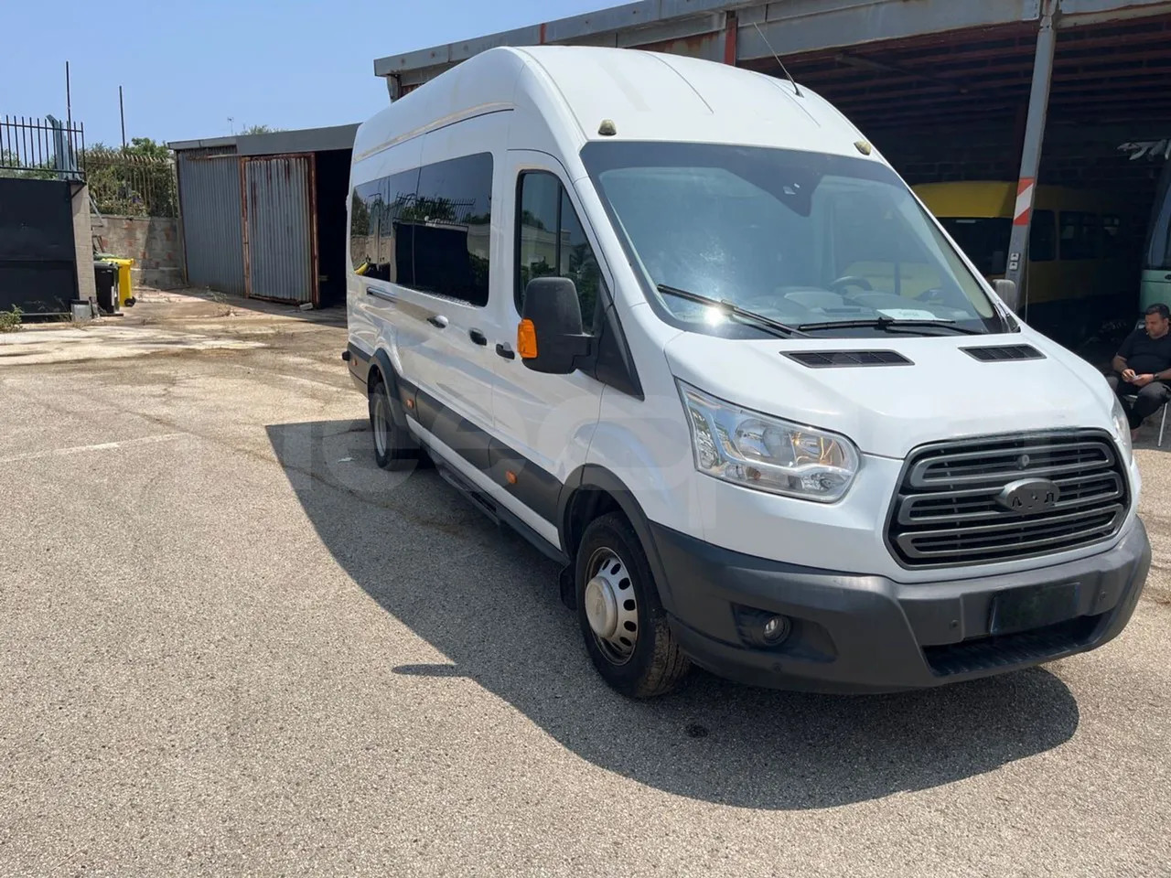 Ford Transit - Микробус, Пътнически бус: снимка 1 Ford Transit - Микробус, Пътнически бус: снимка 1