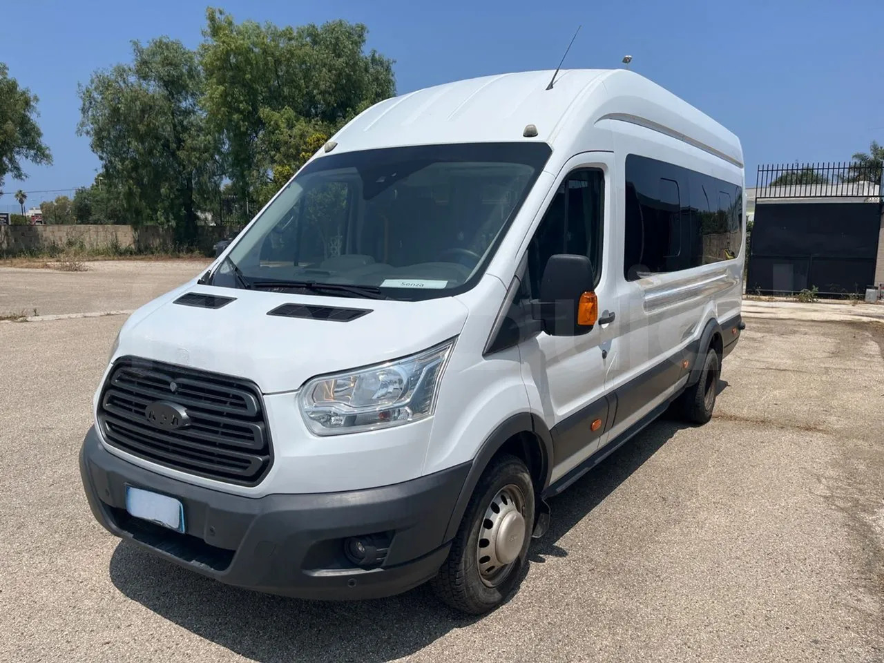 Ford Transit - Микробус, Пътнически бус: снимка 4 Ford Transit - Микробус, Пътнически бус: снимка 4