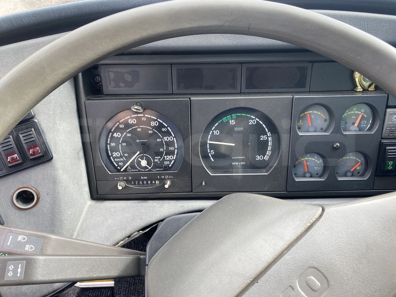 Irisbus Domino 2001 - Туристически автобус: снимка 3 Irisbus Domino 2001 - Туристически автобус: снимка 3