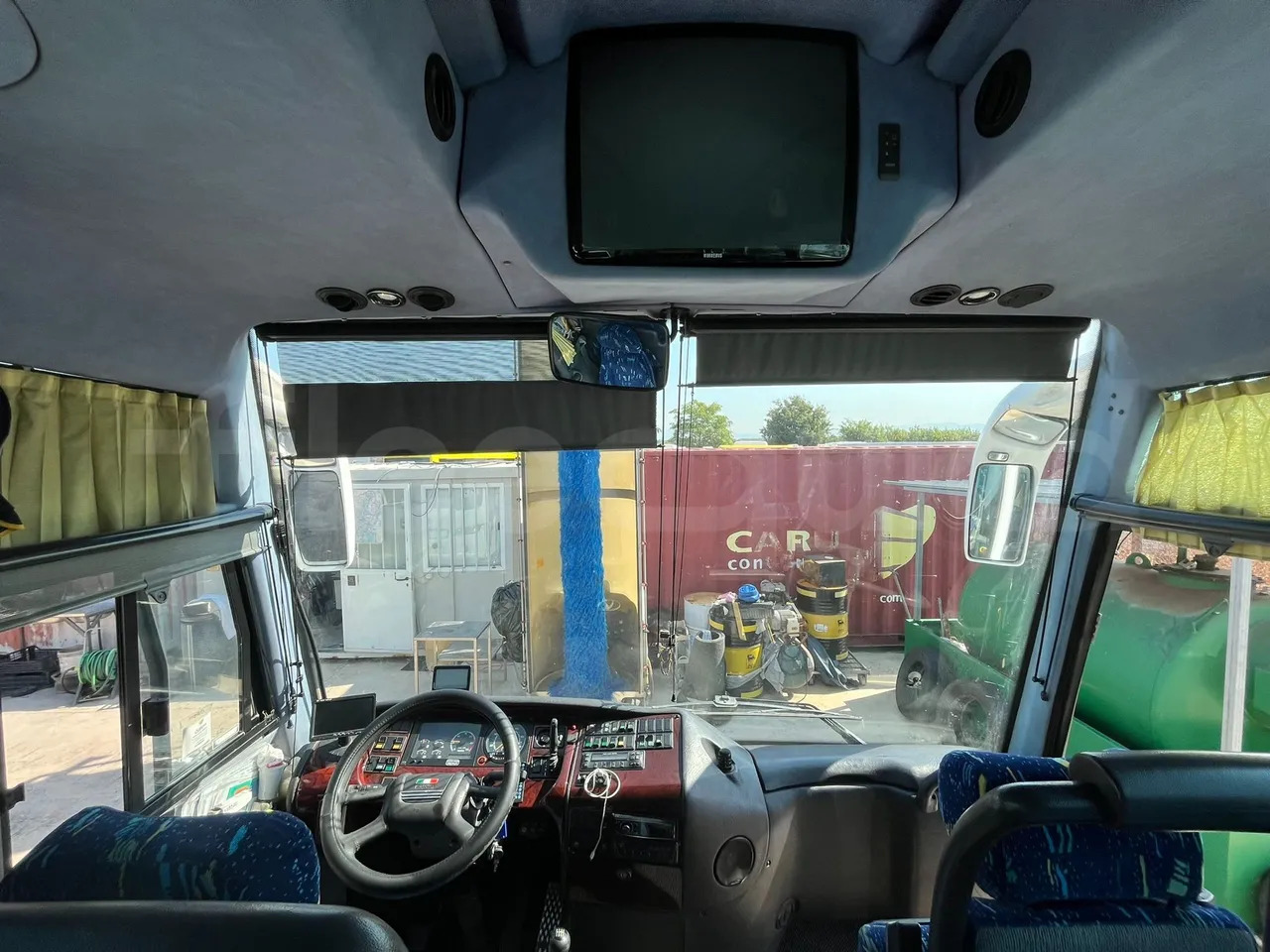 Irizar Scania Century - Туристически автобус: снимка 3 Irizar Scania Century - Туристически автобус: снимка 3