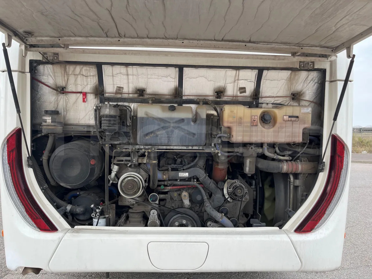 Iveco Crossway - Междуградски автобус: снимка 5 Iveco Crossway - Междуградски автобус: снимка 5