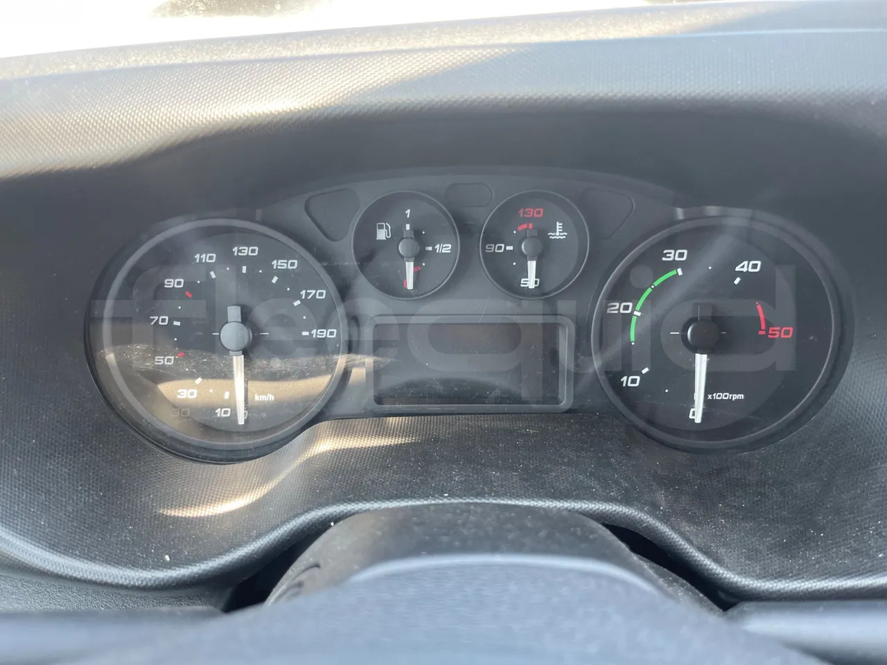 Iveco Daily - Микробус, Пътнически бус: снимка 2 Iveco Daily - Микробус, Пътнически бус: снимка 2