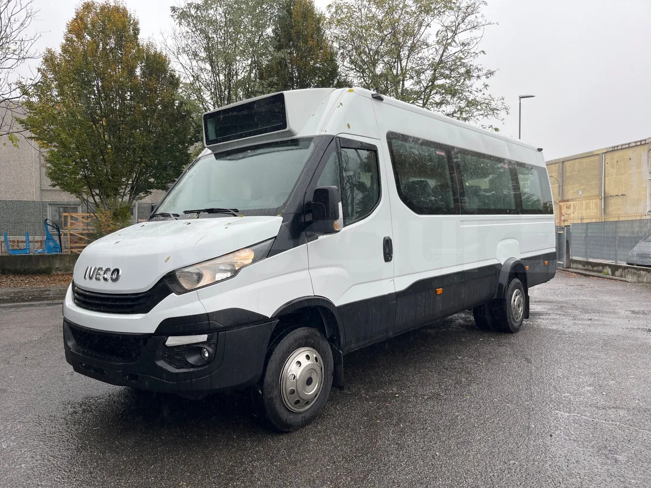Iveco Daily - Междуградски автобус: снимка 4 Iveco Daily - Междуградски автобус: снимка 4
