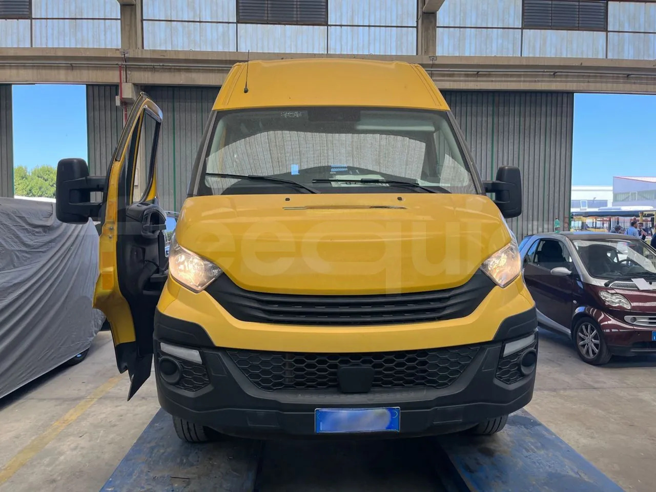Iveco Daily - Училищен автобус: снимка 2 Iveco Daily - Училищен автобус: снимка 2