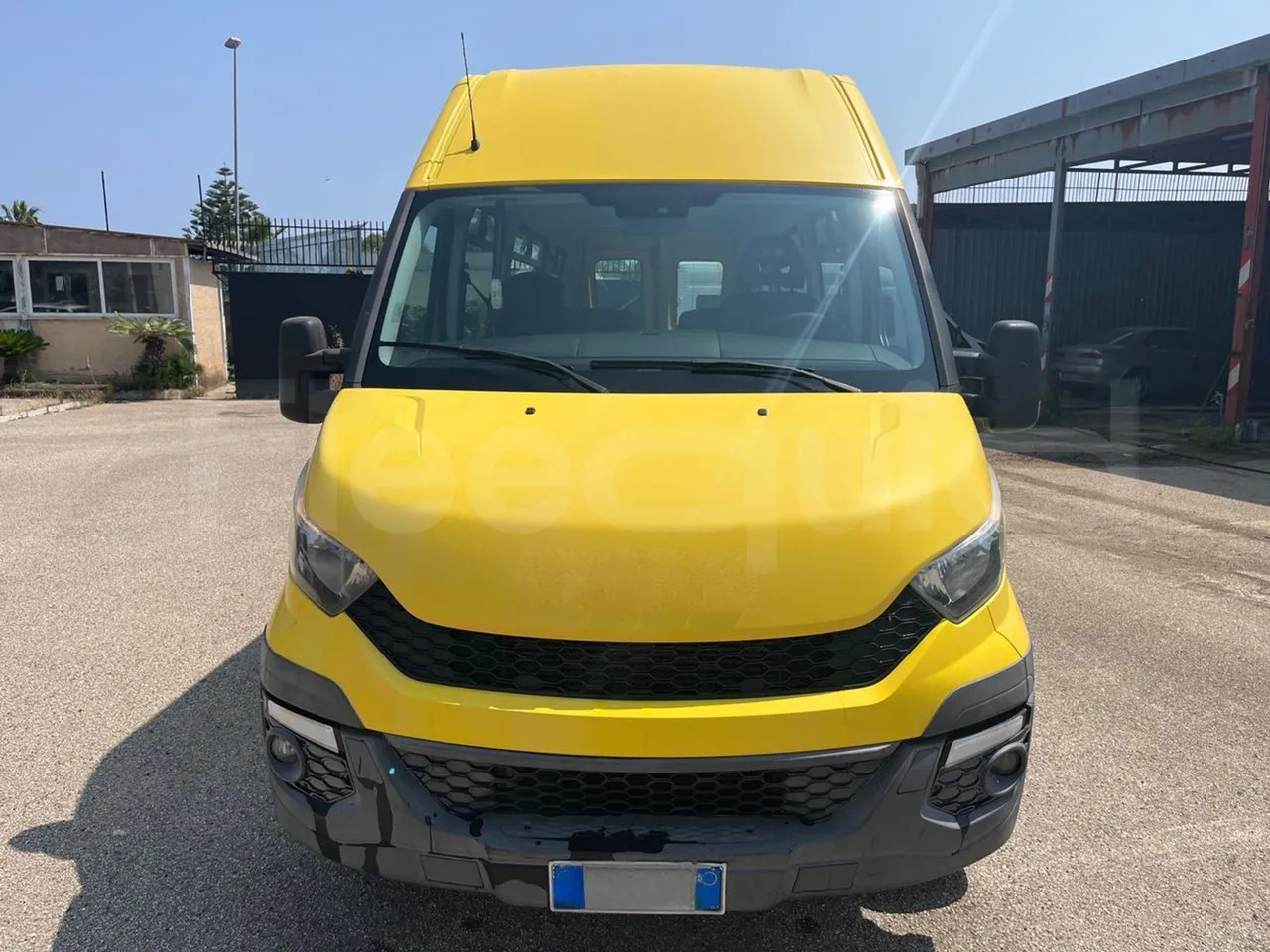 Iveco Daily - Училищен автобус: снимка 2 Iveco Daily - Училищен автобус: снимка 2