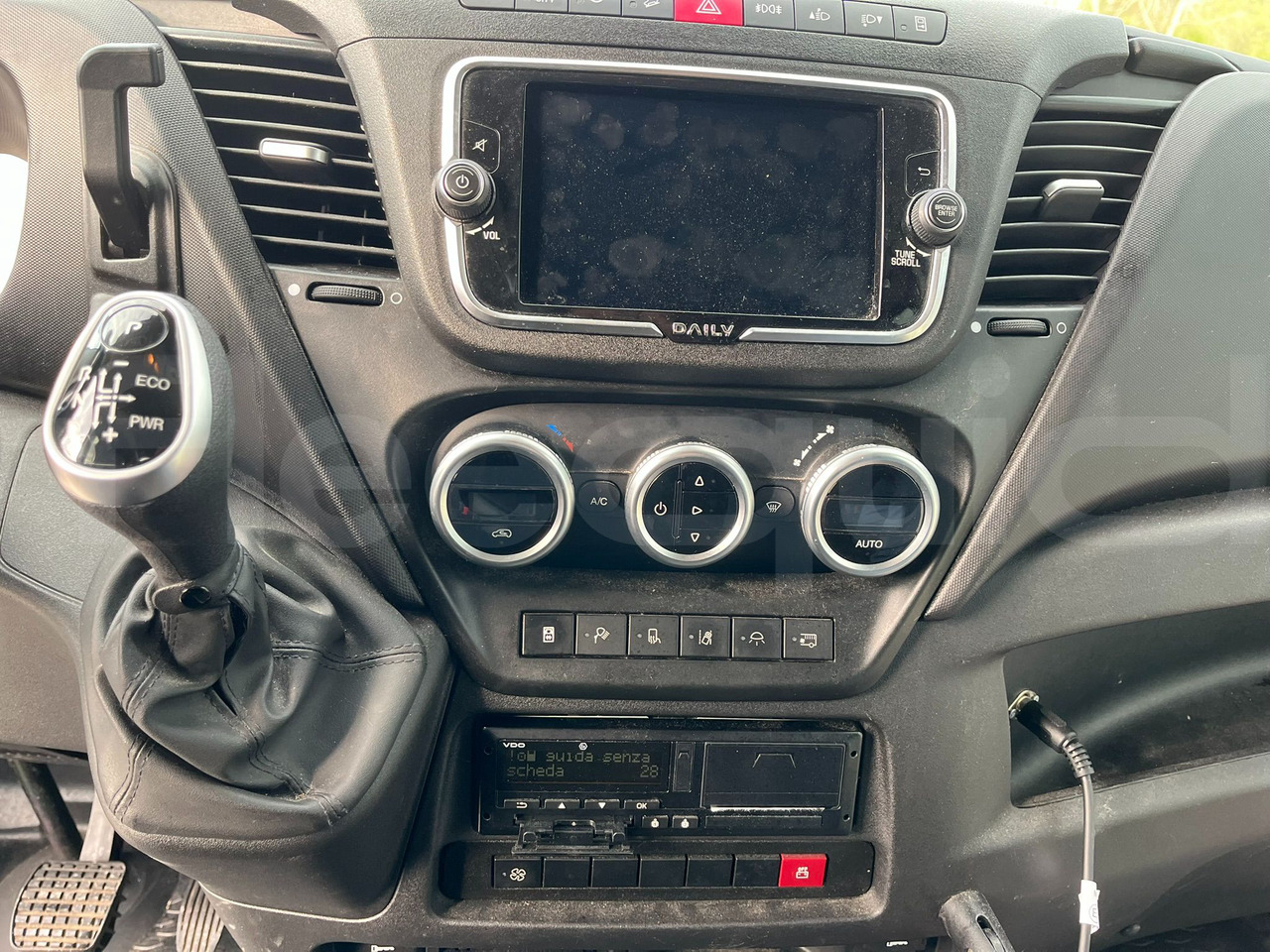 Iveco Daily - Междуградски автобус: снимка 2 Iveco Daily - Междуградски автобус: снимка 2