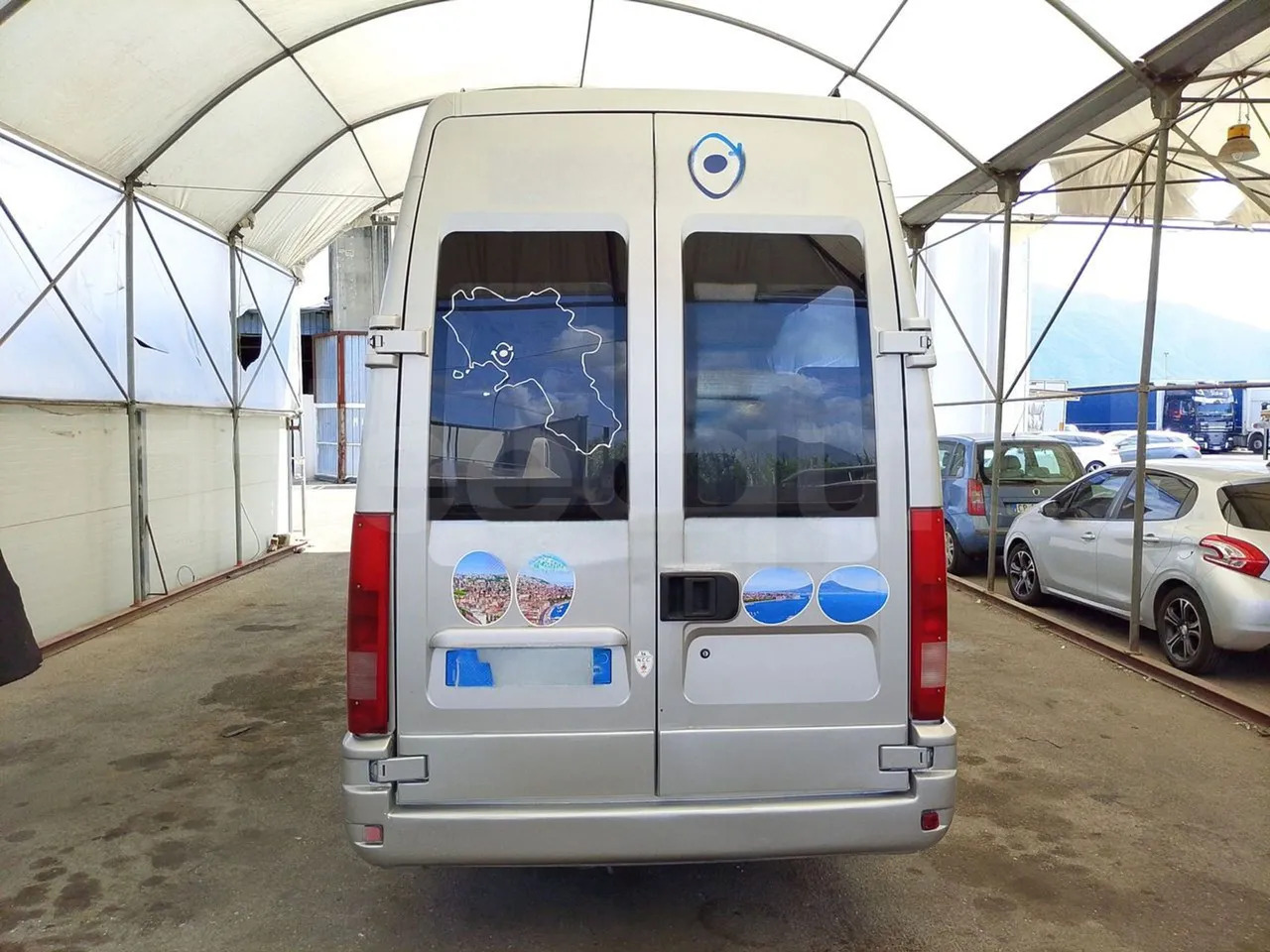 Iveco Daily - Микробус, Пътнически бус: снимка 5 Iveco Daily - Микробус, Пътнически бус: снимка 5
