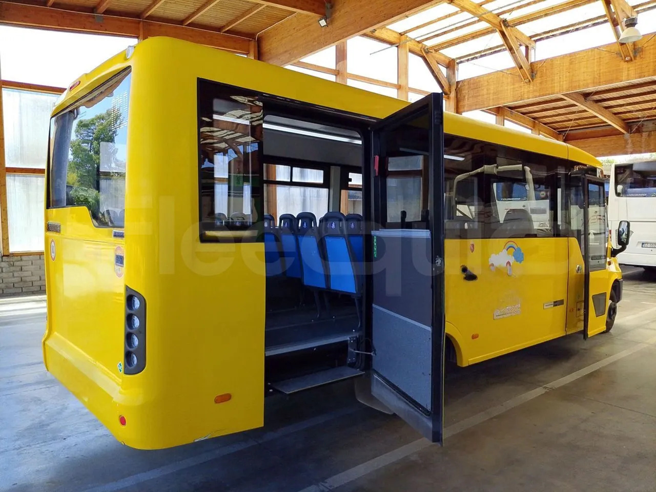 Лизинг на  Iveco Indcar Iveco Indcar: снимка 8