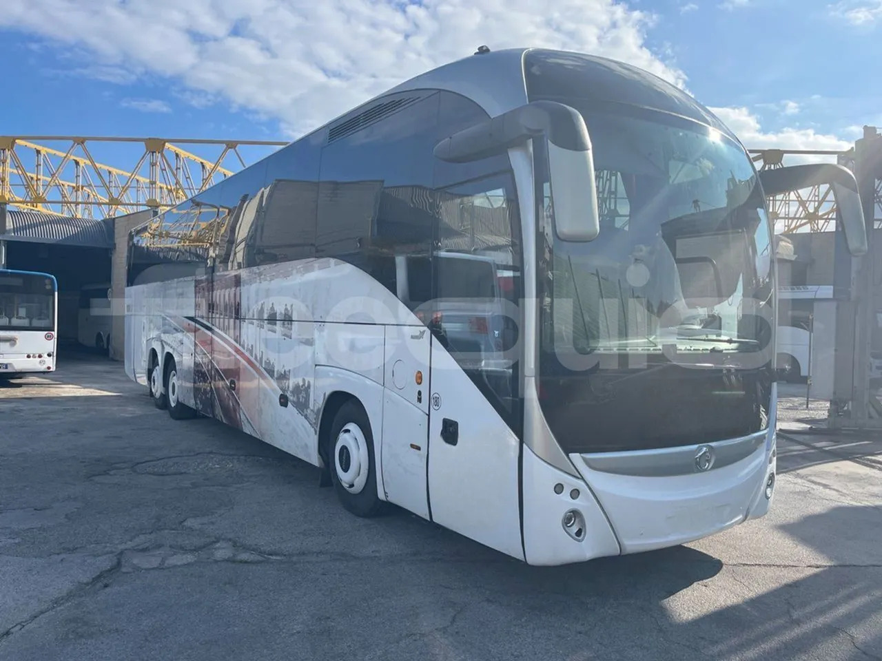 Iveco Irisbus France - Туристически автобус: снимка 1 Iveco Irisbus France - Туристически автобус: снимка 1