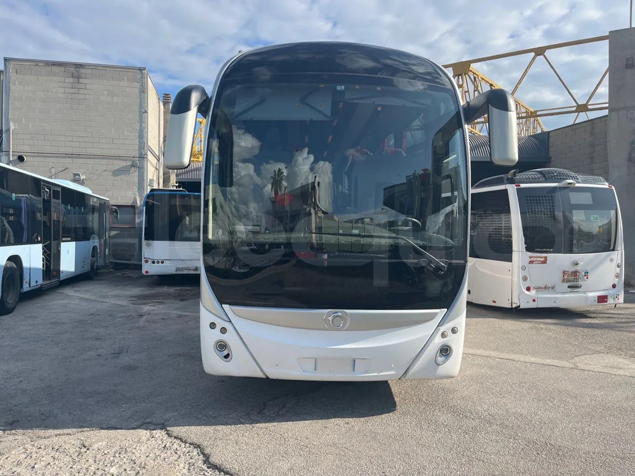 Iveco Irisbus France - Туристически автобус: снимка 2 Iveco Irisbus France - Туристически автобус: снимка 2