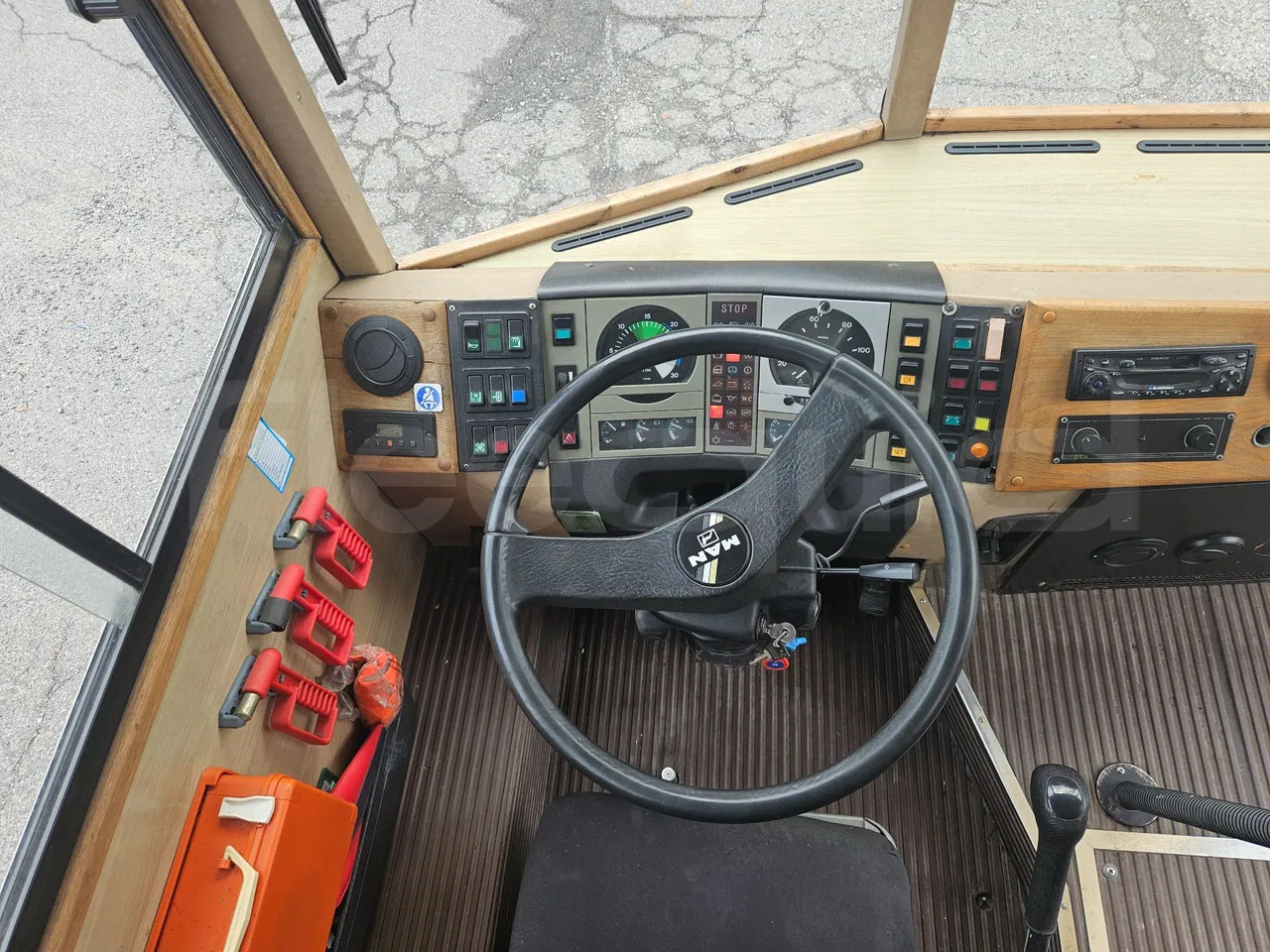 Man 11.220 - Градски автобус: снимка 3 Man 11.220 - Градски автобус: снимка 3