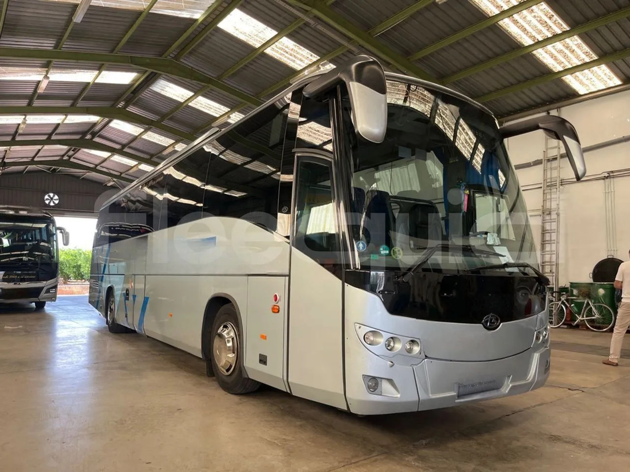 Man Ratio - Туристически автобус: снимка 1 Man Ratio - Туристически автобус: снимка 1