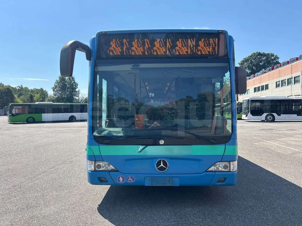 Mercedes-Benz Citaro G - Съчленен автобус: снимка 2 Mercedes-Benz Citaro G - Съчленен автобус: снимка 2