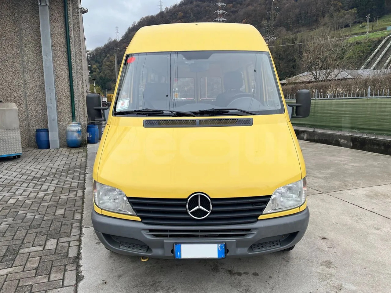 Mercedes-Benz Sprinter - Микробус, Пътнически бус: снимка 2 Mercedes-Benz Sprinter - Микробус, Пътнически бус: снимка 2