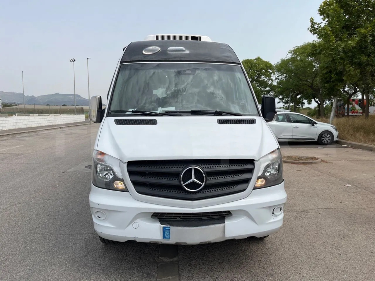 Mercedes-Benz Sprinter - Туристически автобус: снимка 2 Mercedes-Benz Sprinter - Туристически автобус: снимка 2