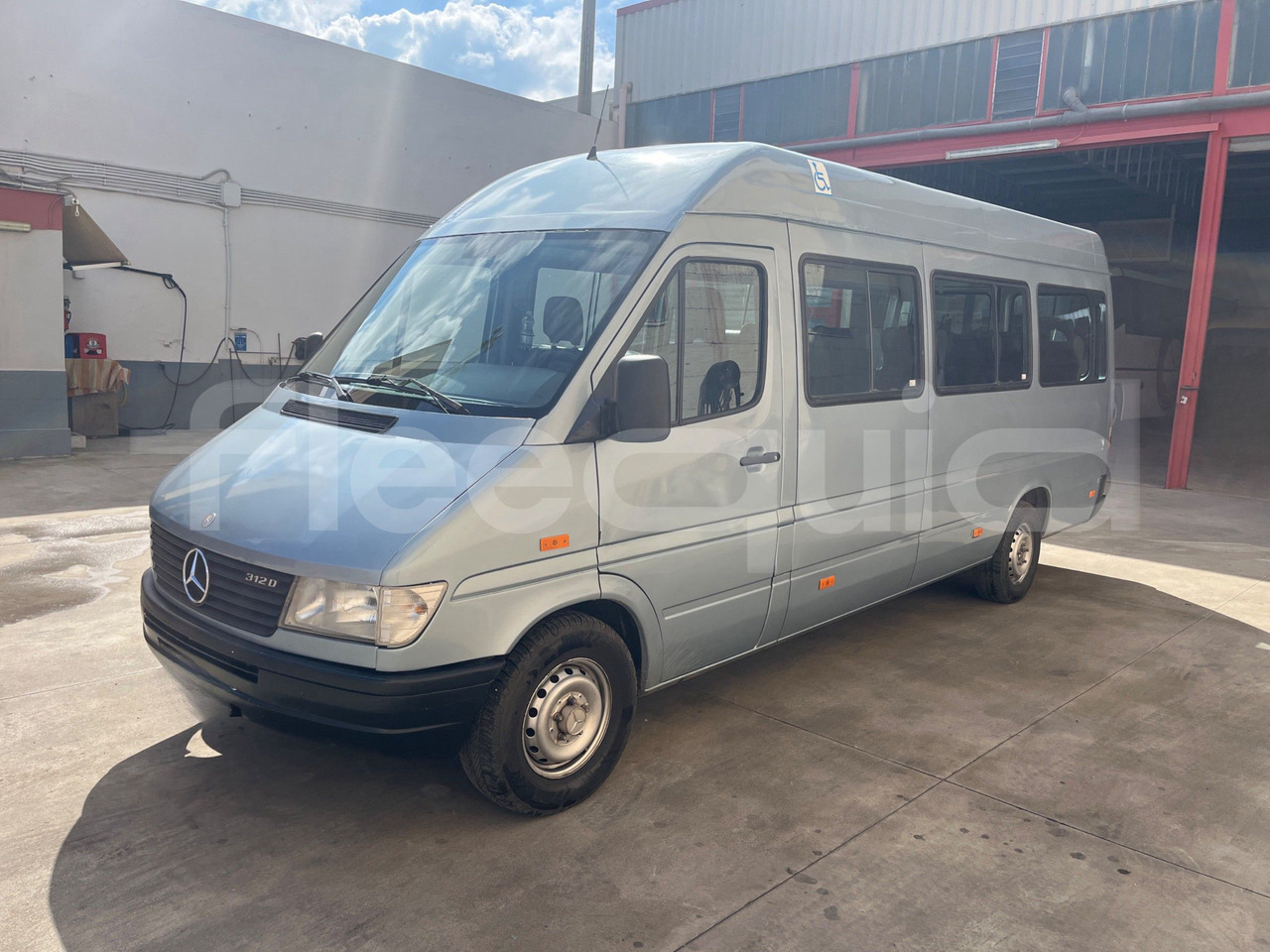 Mercedes-Benz Sprinter - Междуградски автобус: снимка 4 Mercedes-Benz Sprinter - Междуградски автобус: снимка 4