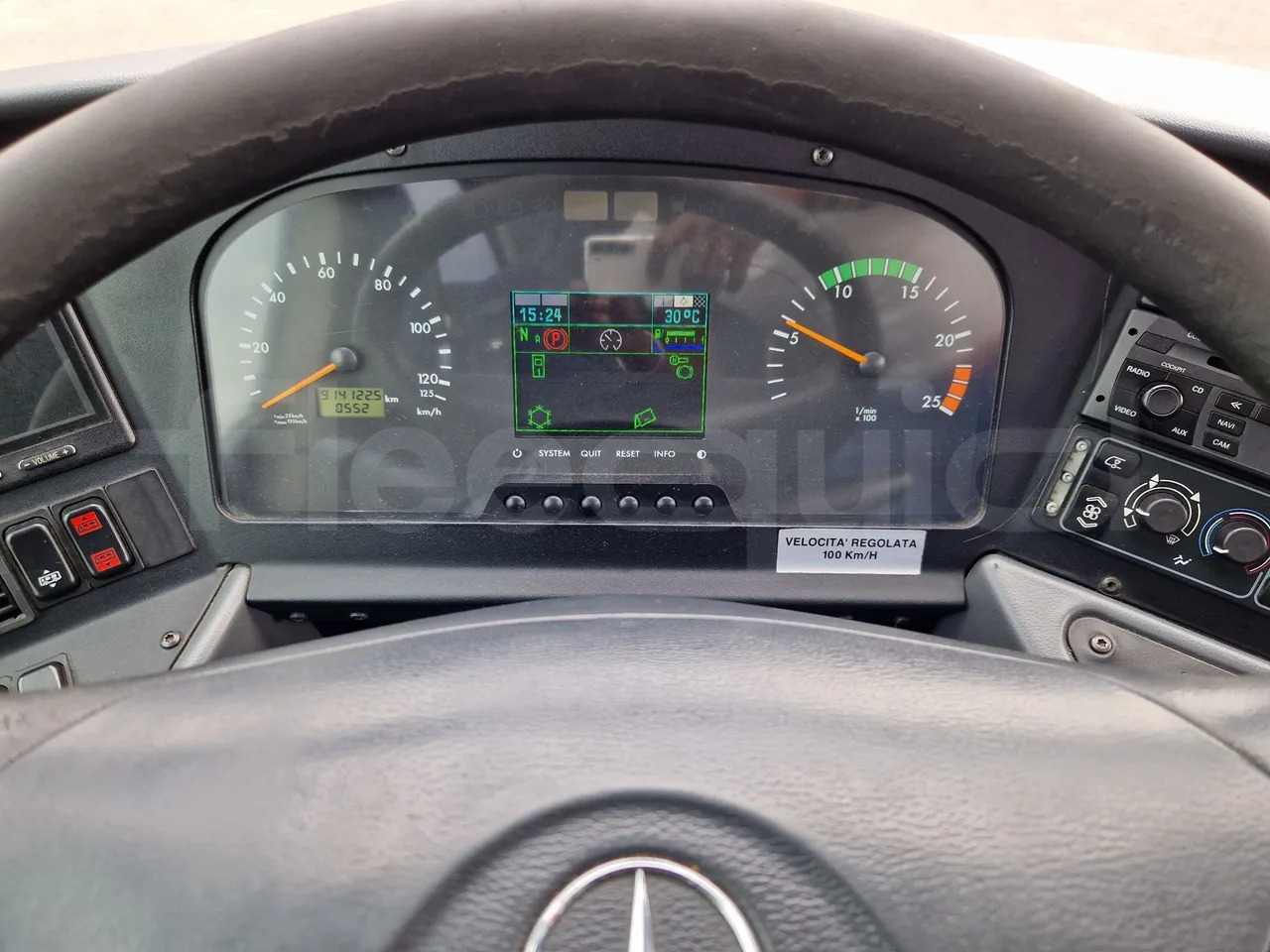 Mercedes-Benz Tourismo - Туристически автобус: снимка 3 Mercedes-Benz Tourismo - Туристически автобус: снимка 3