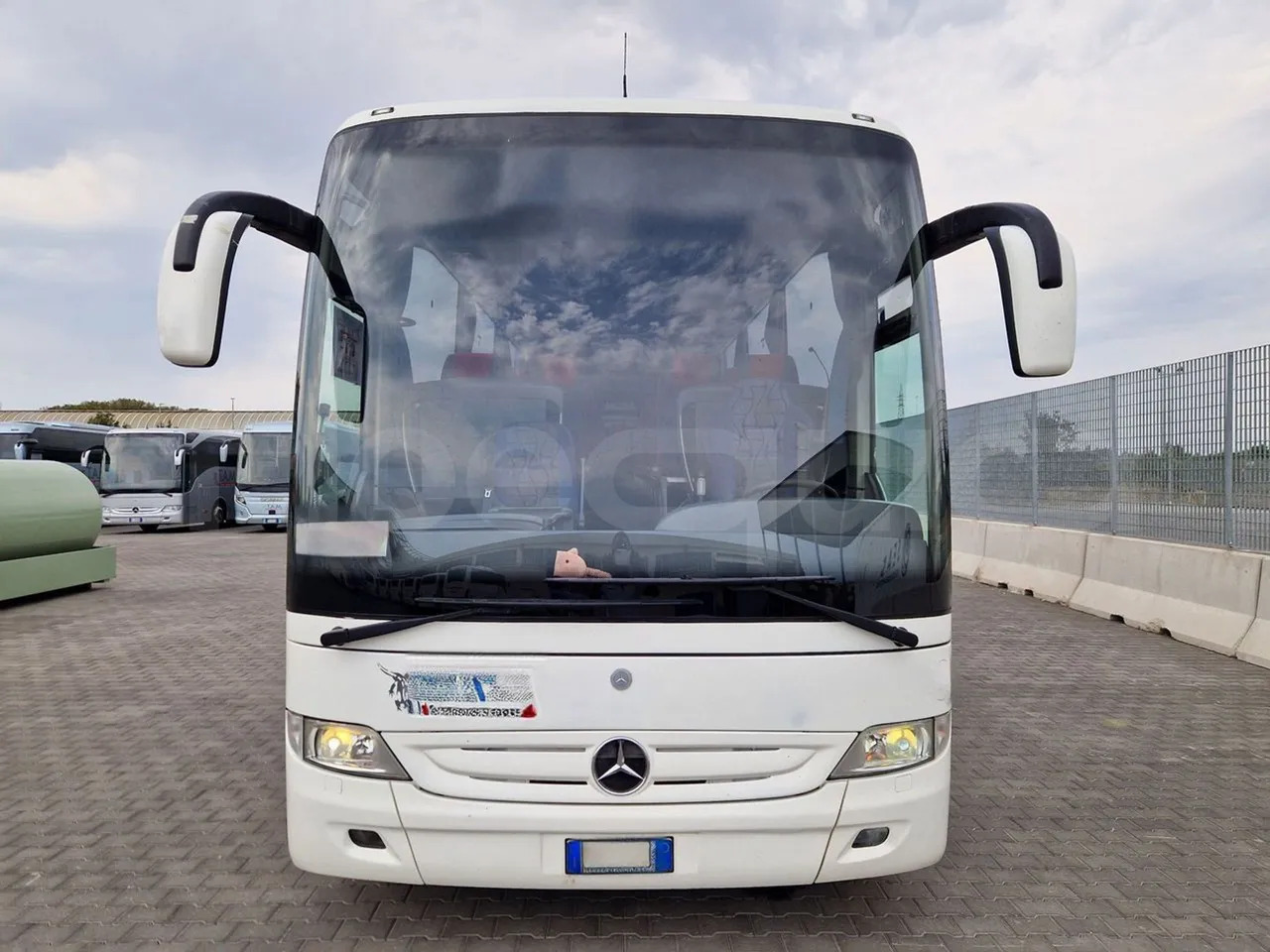 Mercedes-Benz Tourismo - Туристически автобус: снимка 2 Mercedes-Benz Tourismo - Туристически автобус: снимка 2